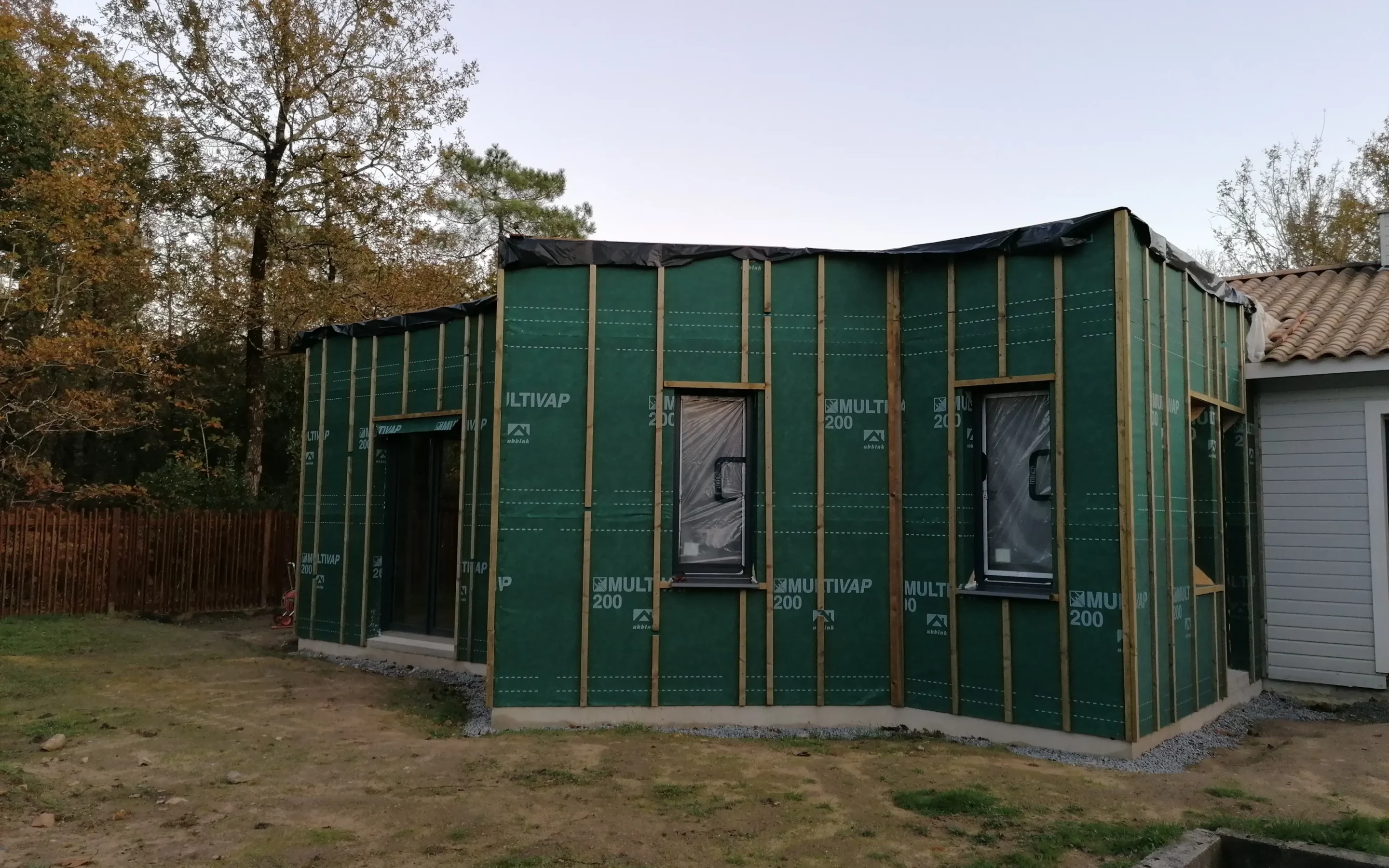 ossature-maison-individuelle-menuiserie